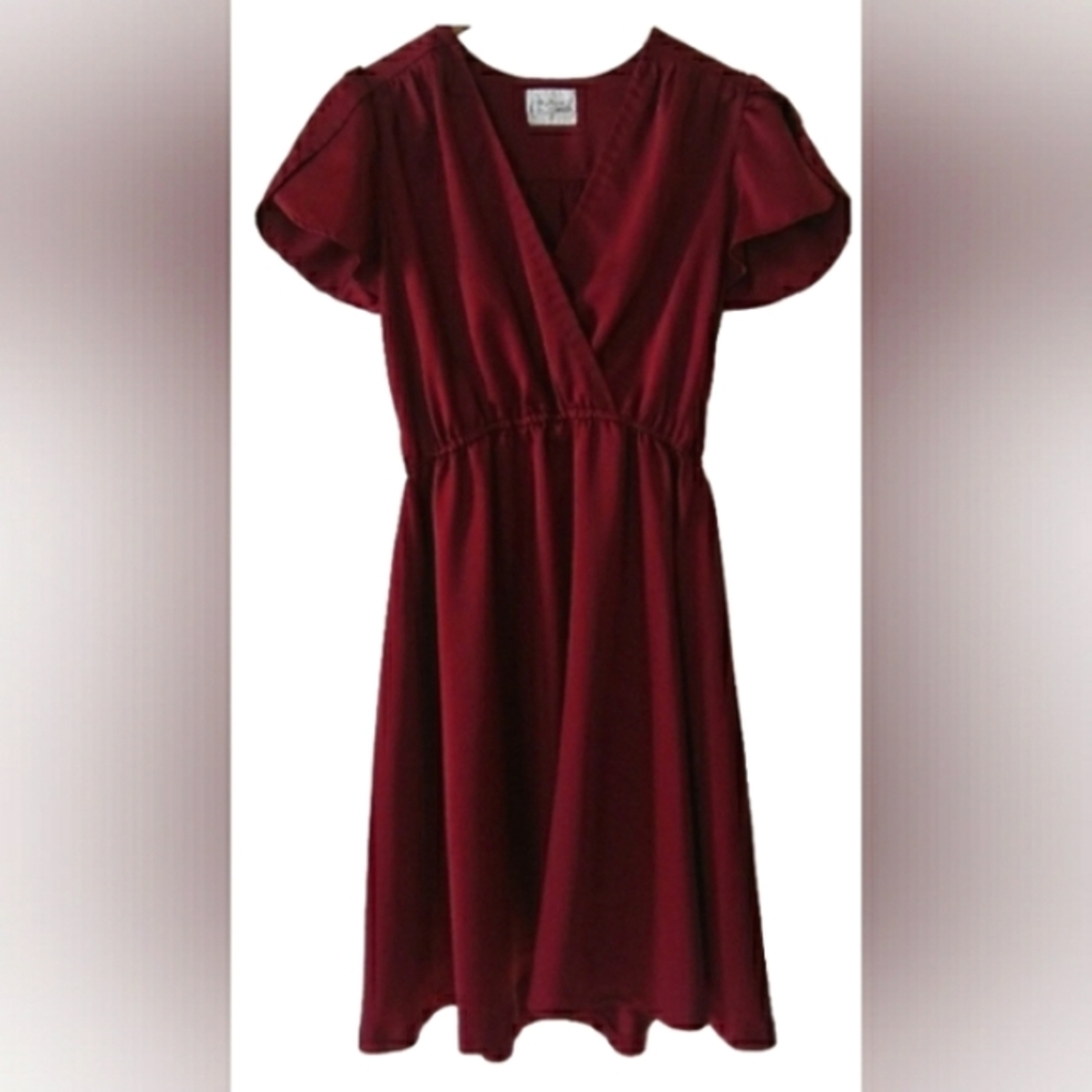 Vintage Wine Colored Dress with Elastic Waist and Petal Sleeves Size M
